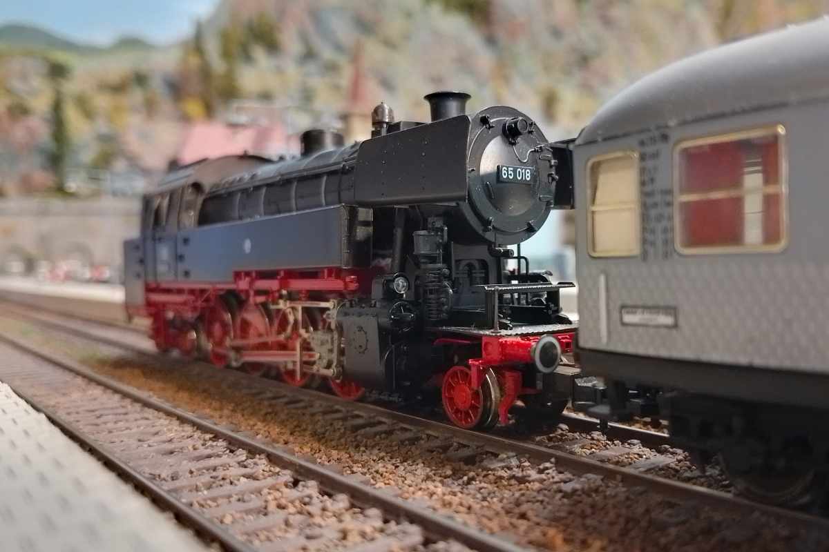 65 018 op de berbaan